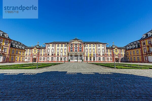 Schloss Bruchsal Barockschloss Reise reisen Architektur in Bruchsal  Deutschland  Europa