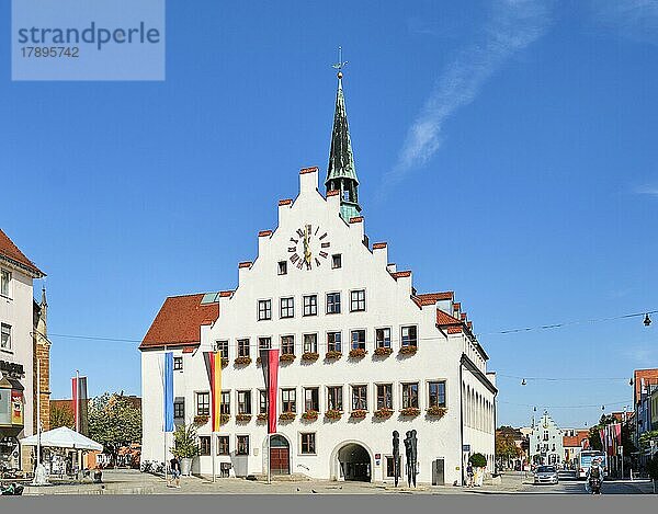 Rathaus  Marktplatz  Neumarkt in der Oberpfalz  Bayern  Deutschland  Europa