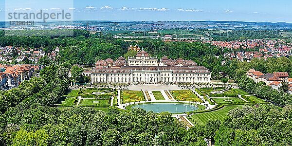 Schloss Blühendes Barock Residenzschloss Luftbild Panorama Reise reisen Architektur in Ludwigsburg  Deutschland  Europa