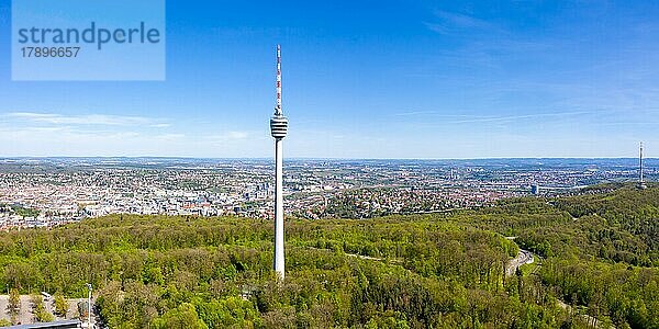 Stuttgarter Fernsehturm Turm Panorama Skyline Luftbild Stadt Architektur Reise in Stuttgart  Deutschland  Europa
