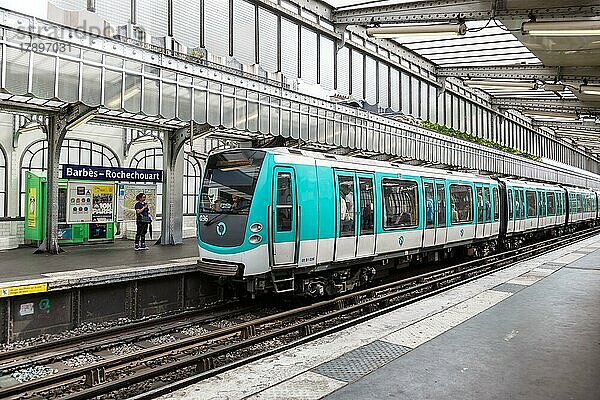 Metro Paris Haltestelle Station Barbès?Rochechouart in Paris  Frankreich  Europa