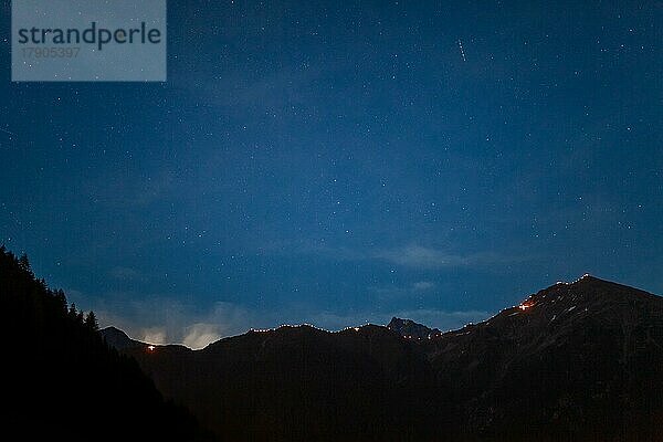 Herz-Jesu-Feuer in Tirol  Ötztal  Tirol  Österreich  Europa