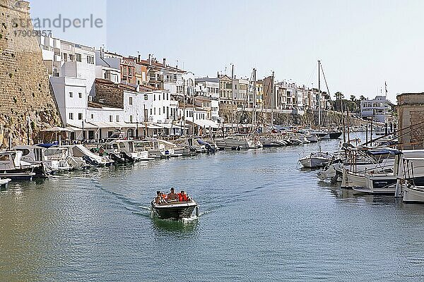 Historischer Hafen  Ciutadella oder Ciutadela  Menorca  Balearen  Spanien  Europa