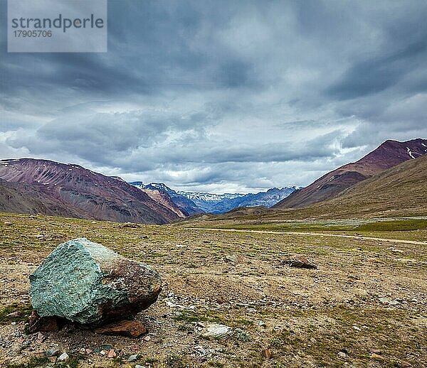 Landschaft im Himalaya. Spiti-Tal  Himachal Pradesh  Indien  Asien