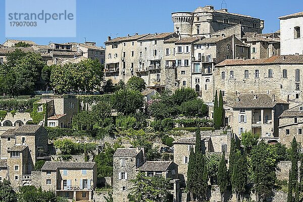 Altstadt mit Renaissanceschloss  Gordes  Vaucluse  Provence-Alpes-Cote dAzur  Provence  Südfrankreich  Frankreich  Europa