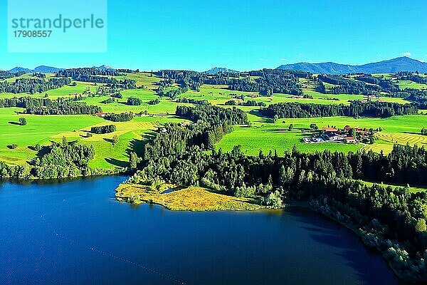 Luftbild von der Rottachtalsperre  auch Rottachsperre  Rottachspeicher oder Rottachsee genannt. Rottach  Kempten  Oberallgäu  Schwaben  Bayern  Deutschland  Europa