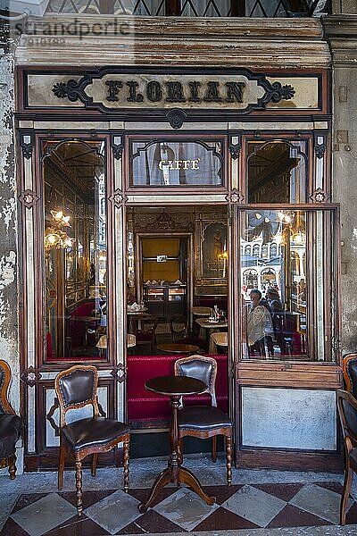 Cafe Florian  Markusplatz  Venedig  Italien  Europa