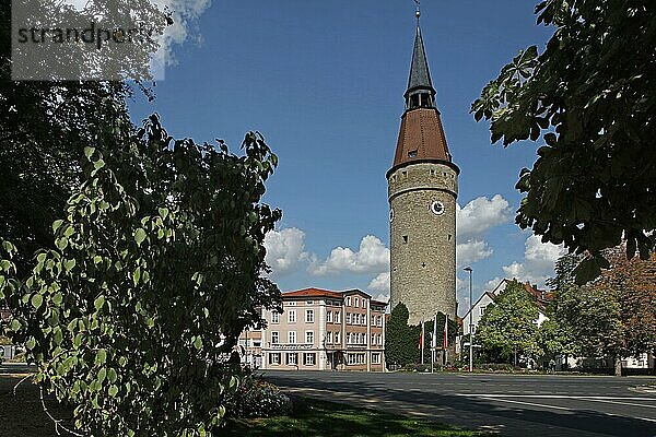 Der Falterturm (früher ?Falltorturm?)  auch ?schiefer Turm  Kitzingen  Unterfranken  Bayern  Deutschland  Europa