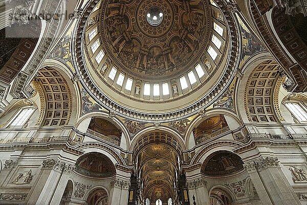 Kuppel der St. Paul´s Cathedral  London  England  Großbritannien  Europa