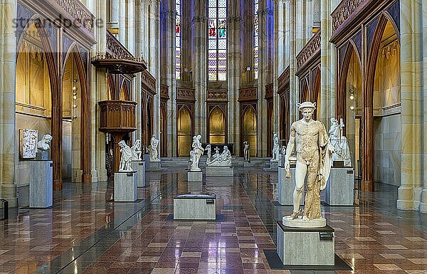 Innenaufnahme  Friedrichswerdersche Kirche  Daueraustellung Skulpturem des 19. Jahrhunderts  Berlin  Deutschland  Europa