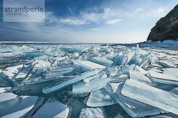 Eischaos  Baikalsee  Insel Olchon  Pribaikalski-Nationalpark  Provinz Irkutsk  Sibirien  Russland  Europa