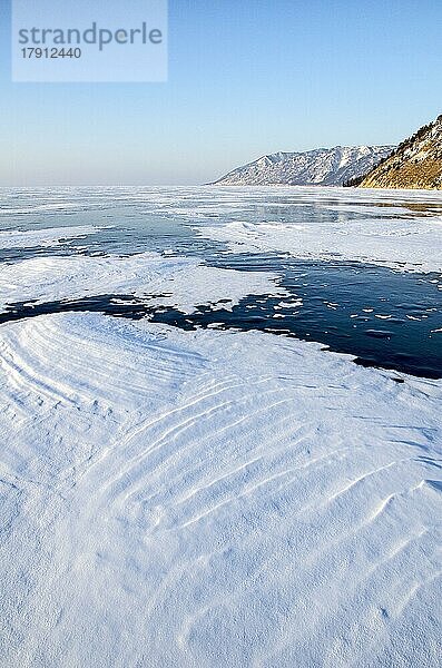Baikalsee  Pribaikalsky-Nationalpark  Provinz Irkutsk  Sibirien  Russland  Europa