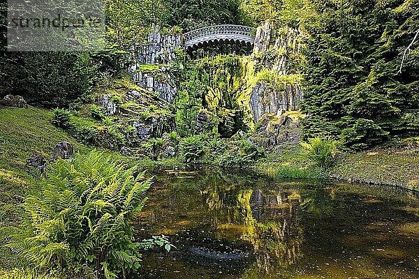 Bergpark Wilhelmshöhe mit der Teufelsbrücke  UNESCO-Weltkulturerbe  Kassel  Hessen  Deutschland  Europa