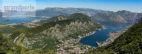 Boka Kotorska (Bucht von Kotor)  vom Gipfel des Lovcen-Gebirges aus gesehen  Montenegro  Europa