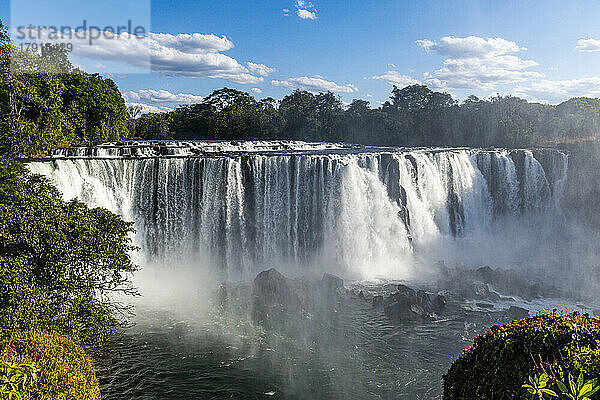 Lumangwe-Wasserfälle am Kalungwishi-Fluss  nördliches Sambia  Afrika