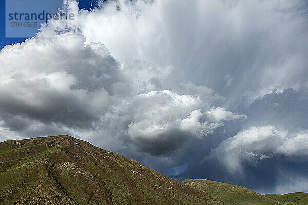 USA  Idaho  Bellevue  dramatische Wolken über den Ausläufern in der Nähe von Sun Valley