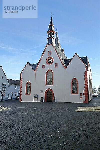 Stadtkirche St. Nikolaus am Markplatz in Babenhausen  Hessen  Deutschland  Europa