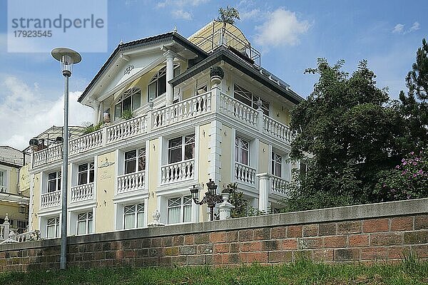 Villa Rhenus am Altrhein  Ginsheim  Hessen  Deutschland  Europa