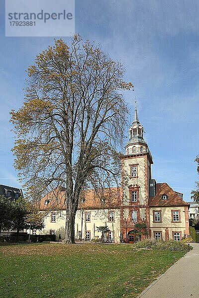 Rodensteiner Hof oder Bensheimer Schloss im Herbst in Bensheim  Bergstraße  Hessen  Deutschland  Europa