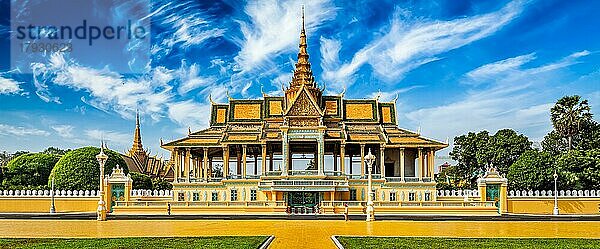 Phnom Penh Touristenattraktion und berühmtes Wahrzeichen  Panorama des Königspalastes  Kambodscha  Asien