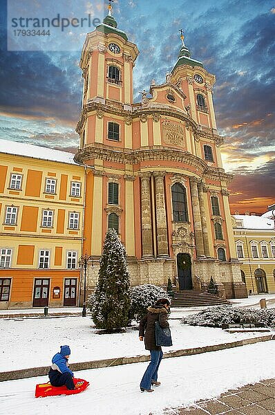 Eger  Minorit  Ungarn  Ungarisch  Stadt  Stadt  Architektur  historisch  historisch  Tradition  traditionell  barock  Kirche  Standort  Fotos  Eger  Ungarn  Europa