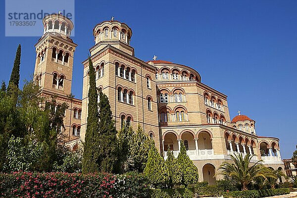 Kloster des Ayios (Heiligen) Nektarios  wo er 1921 starb und begraben wurde. Ägina  Griechische Saronische Inseln