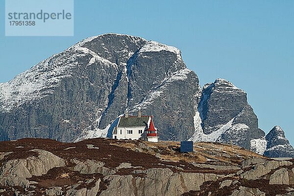 Leuchtturm  Felsformation  Atlantikküste  Norwegen  Europa