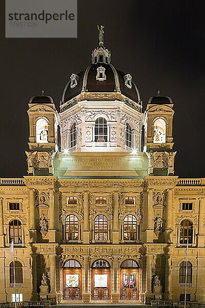 Kunsthistorisches Museum bei Nacht  Maria-Theresien-Platz  Wien  Österreich  Europa