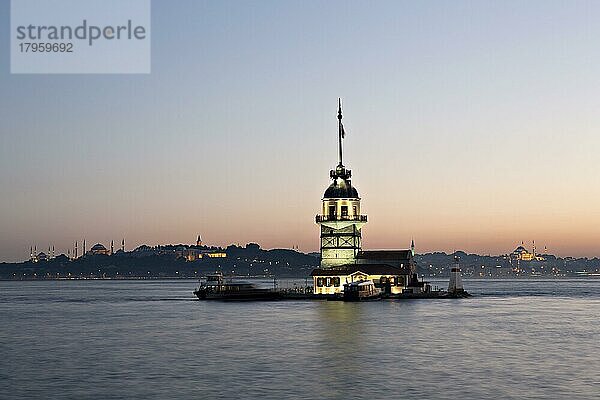 Maiden Tower  Istanbul  Türkei  Asien