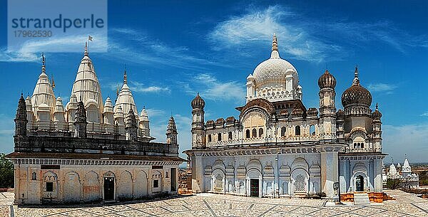 Panorama des Sonagiri Jain-Tempelkomplexes  wichtige religiöse Stätte und Pilgerstätte  Bundesstaat Madhya Pradesh  Indien  Asien