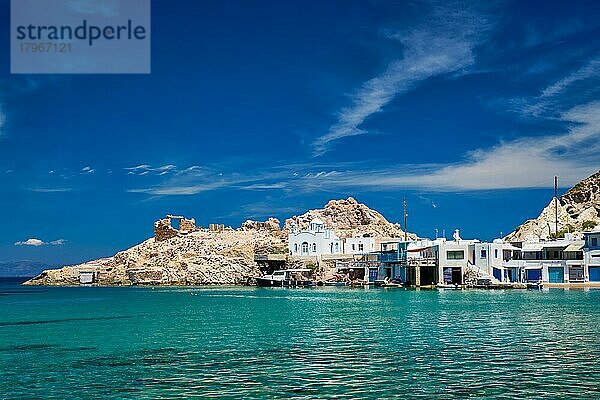 Griechisches Dorf Firapotamos auf der Insel Milos  Griechenland  Europa