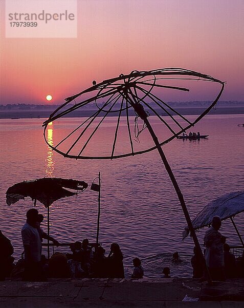 Sonnenaufgang  Varanasi  Indien  Asien