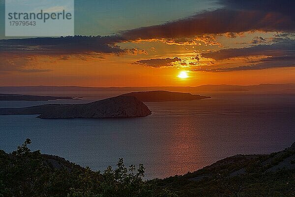 Sonnenuntergang  Panoramablick  Dramalji Küste Kroatien