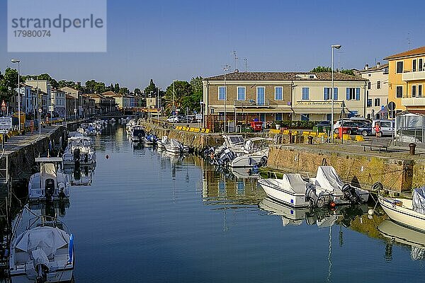 Fischerhafen  Fano  Adria  Marken  Italien  Europa