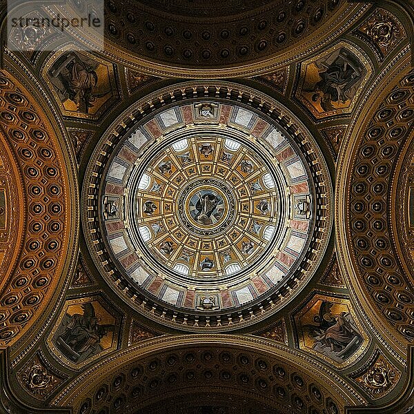 Kunstvoll verziertes Gewölbe  Kuppel mit Fenster  St. -Stephans-Basilika  Innenansicht  stilisierte Ölmalerei  Budapest  Ungarn  Europa