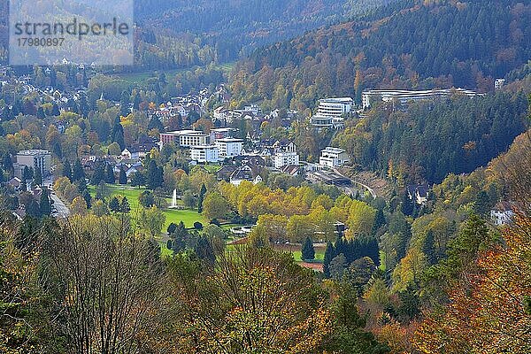 Baden-Württemberg  Bad Herrenalb  Nord  Schwarzwald  im Herbst