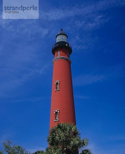 Leuchtturm  Ponce de Leon Inlet Lighthouse (1887)  USA  Florida  südlich von Daytona Beach  Ponce de Leon  Ponce de Leon Inlet Lighthouse  Ponce Inlet  Nordamerika