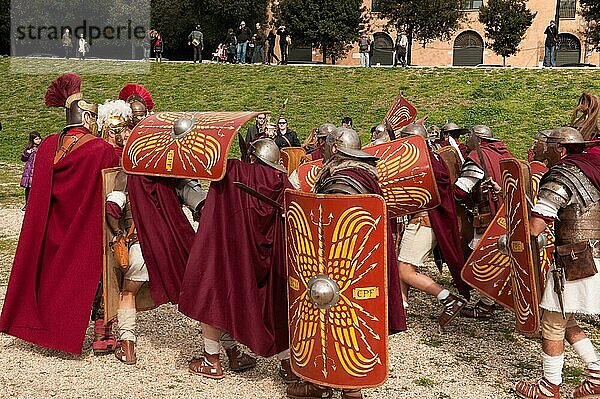 Traditionsgruppe Römische Soldaten  Europa  Circus Maximus  Rom  Italien  Europa