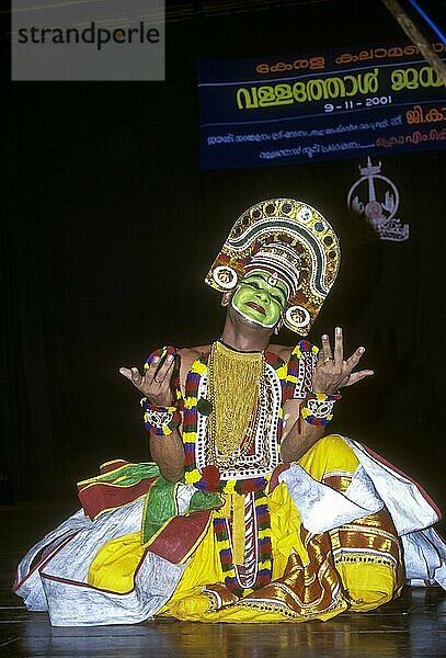 Ottan Thullal oder Ottamthullal  indischer Tanz  Kerala  Indien  Asien