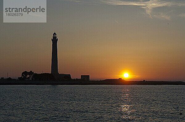 Sonnenuntergang  Leuchtturm  San Vito lo Capo  Provinz Trapani  Sizilien  Italien  Europa