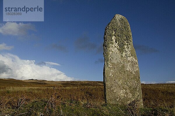Stehender Stein bei Cama an Staca auf der Insel Jura  Schottland  Großbritannien  Europa