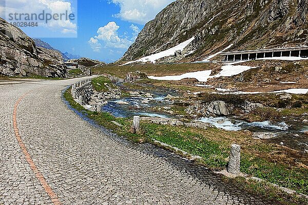 Alte Gotthardstraße  Gotthardpass  passo del San Gottardo  Pflastersteine  Schweiz  Europa