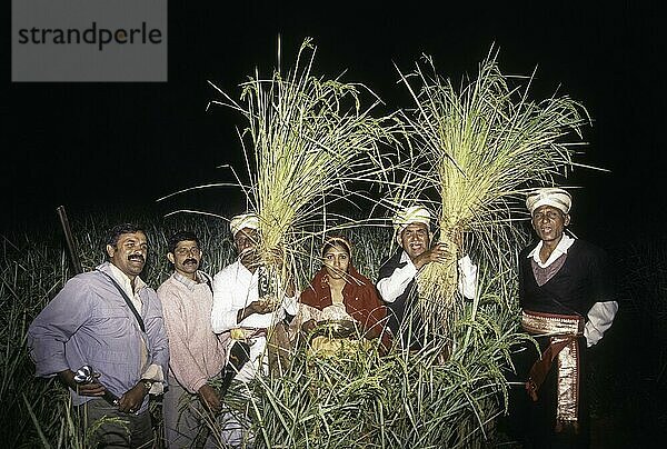 Huthri  Erntedankfest des Volkes der Kodava in Madikeri  Mercara in Kodagu Coorg  Karnataka  Indien  Asien