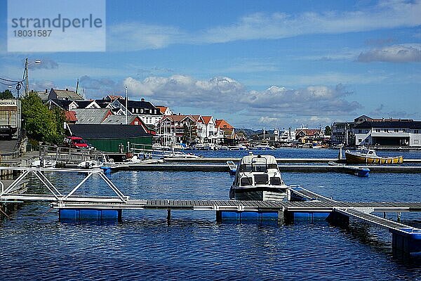 Yachthafen  Krageroe  Telemark  Süd-Norwegen  Norwegen  Europa
