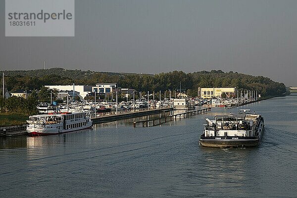 Marina Rünthe  Datteln-Hamm-Kanal  Bergkamen  Ruhrgebiet  Nordrhein-Westfalen  Deutschland  Europa