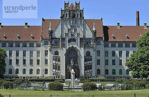 Amtsgericht Weddingplatz  Gesundbrunnen  Mitte  Berlin  Deutschland  Europa