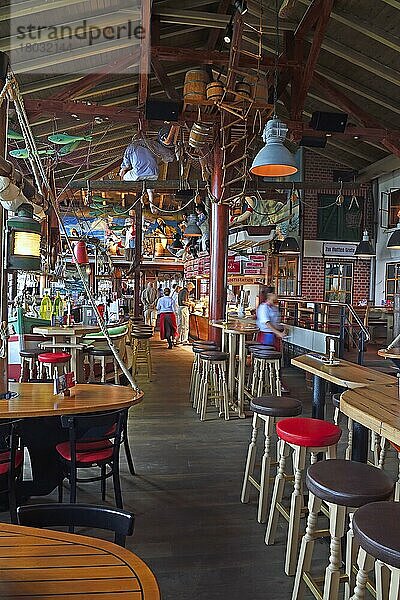 Gosch-Restaurant Alte Bootshalle im Hafen von List  Sylt  nordfriesische Inseln  Nordfriesland  Schleswig-Holstein  Deutschland  Europa