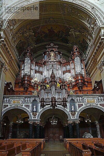 Orgel und Orgelempore  Berliner Dom  Berlin  Deutschland  Europa