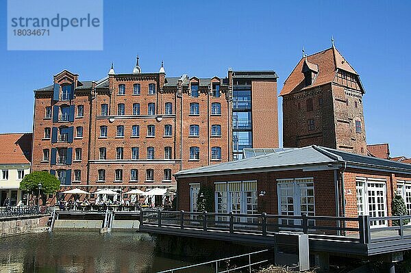 Abtsmühle und Abtswasserturm  Mühle  Lüneburg  Niedersachsen  Deutschland  Europa