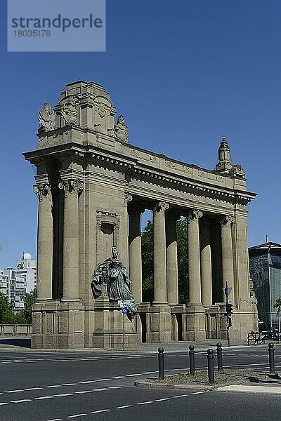 Sophie Charlotte  Charlottenburger Tor  Straße des 17. Juni  Charlottenburg  Berlin  Deutschland  Europa